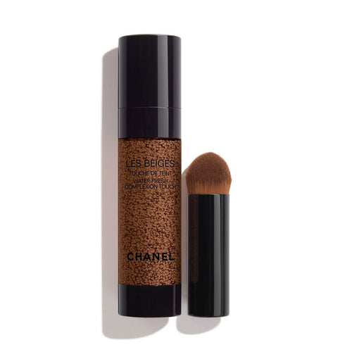 Fluid Foundation Make-up Chanel Les Beiges Nr. BD121, 20-ml-Flasche – leichte Foundation für einen natürlichen, strahlenden Teint.